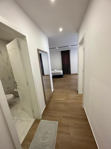 Koupelna v ubytování Suite Hotel