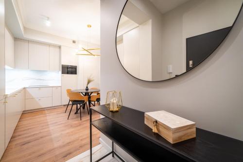 Kuchyňa alebo kuchynka v ubytovaní Lake Park Apartament
