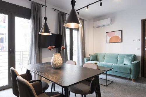 Academy Elegant Apartment #102
