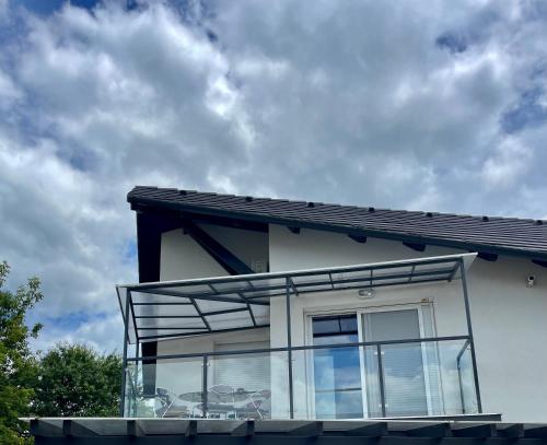 Budynek, w którym mieści się apartament