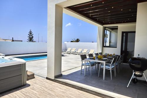 205 - Casa Santuario By Villas Now Ltd