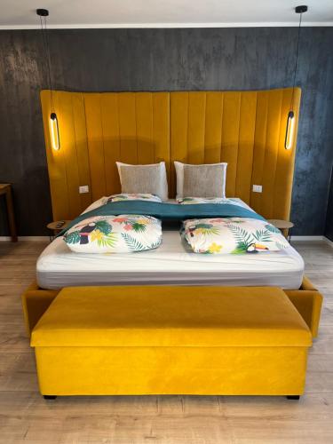 Sofia Apartment & Zimmer Sillweg Nähe Rebull Ringにあるベッド
