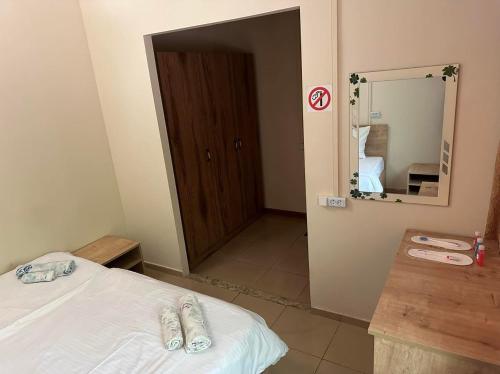  Popock City Center -  Room  picture :   Shower    Bath    Air conditioning                           