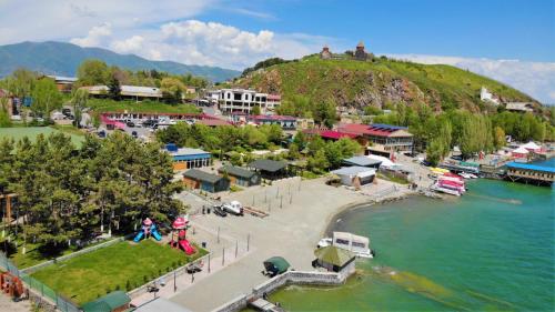 Cambuz Hotel - Sevan lake view room by Garant am