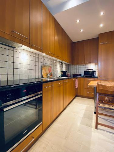 Athens Riviera Garden Views Apartment #Unoblu