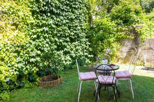 Фотография из галереи SunSpot Apartment - beautiful view with big garden, free parking, central в Дубровнике