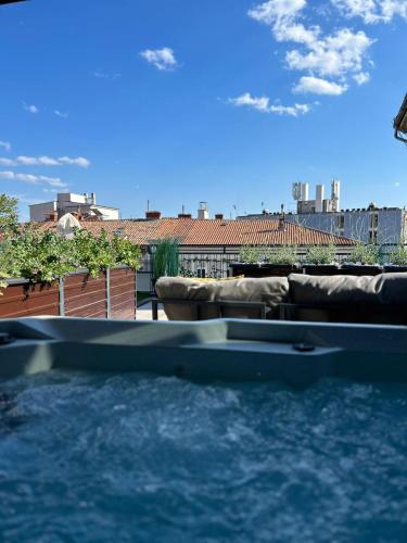 Rooms Little Rock Center