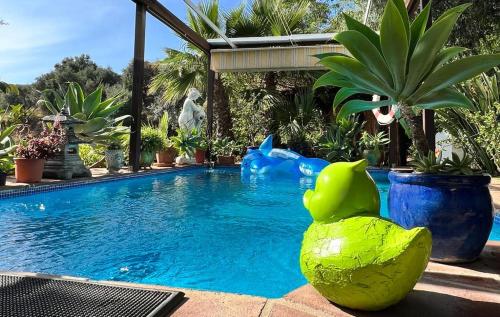 Bazén v ubytování Mijas Pueblo paradise villa nebo v jeho okolí