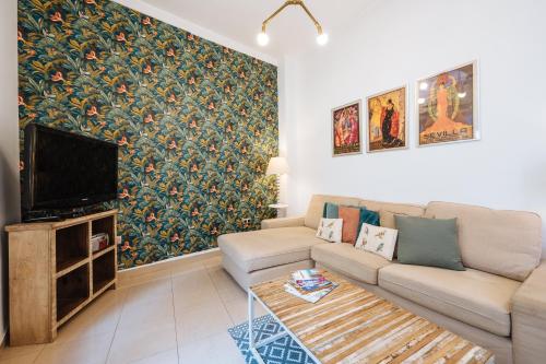 HomeySeville-Amazing Penthouse Giralda Views 8 pax, Parking Optional