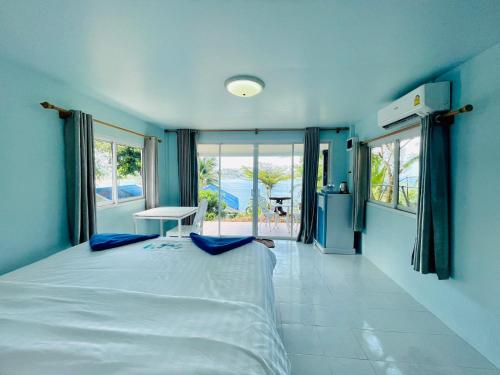 Gallery image of Naiharn On The Rock Resort Phuket in Nai Harn Beach