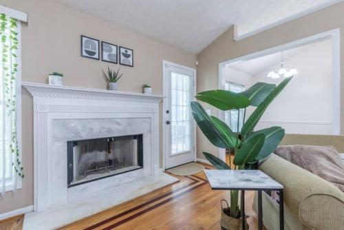 Φωτογραφία από το άλμπουμ του Opuluxe The Jungle House Sleeps 10 σε Ντουλούθ