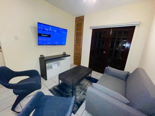 Fotografie z fotogalerie ubytování 2BD 2BTH Condo in San Juan Unit 1 v destinaci San Juan