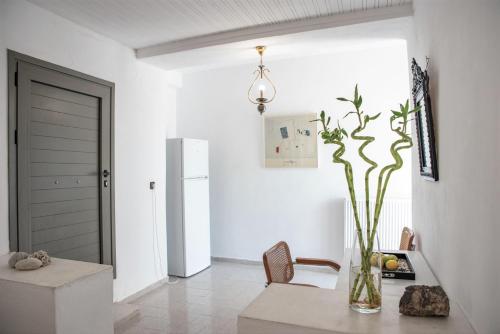Φωτογραφία από το άλμπουμ του Izabella's House Naxos σε Mélanes