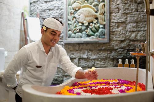 Tetamu yang menginap di Teja Lokha Ubud Villa