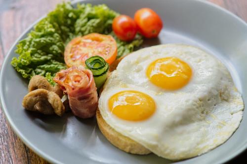 Makanan di atau berdekatan vila ini
