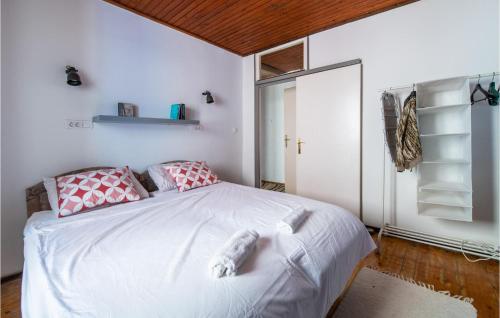 2 Bedroom Gorgeous Home In Labin