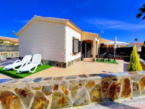 Bungalow Santa Fe next to pool