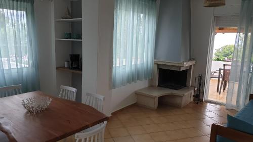 Una cama o camas en una habitación de Amparoudes