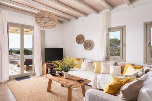 Gallery image of Paros House Villa in Pounda