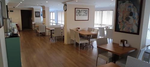 Un lugar para sentarse en Hotel Crowded House