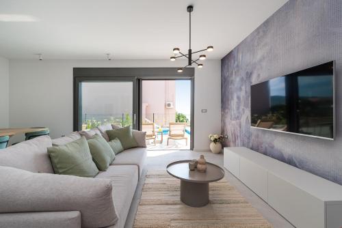 Villa Cvita east