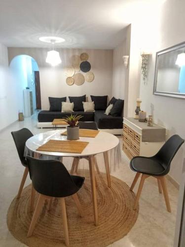 Appartement cosy avec piscine