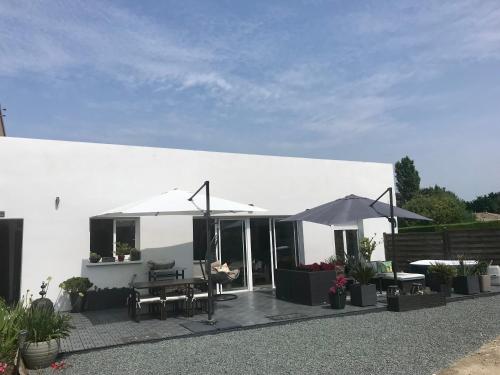 Το κτήριο όπου στεγάζεται  το bed & breakfast