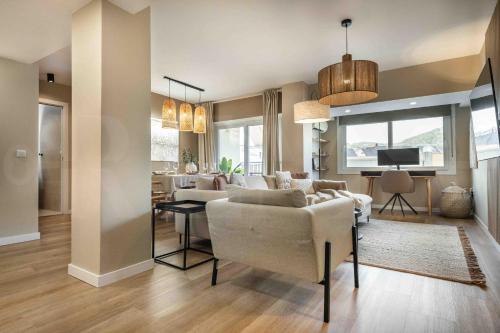 Gorgeous apartment with balcony - Center by REMS