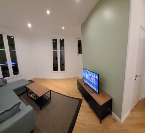 TV a/nebo společenská místnost v ubytování BLUMENTHAL