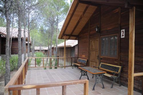 Gallery image of Cabañas Valle del Cabriel in Villatoya
