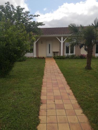 Photo de la galerie de l'établissement La Roseraie, à Tonneins