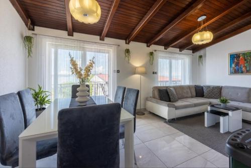 Posezení v ubytování Apartments Lino