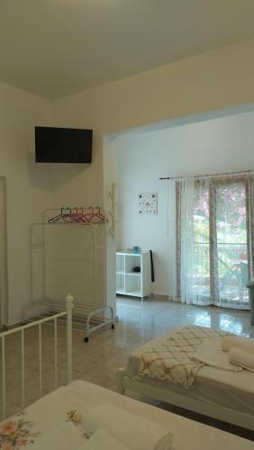 Gallery image of Villa Sissy Studios & Apartments in Sivota