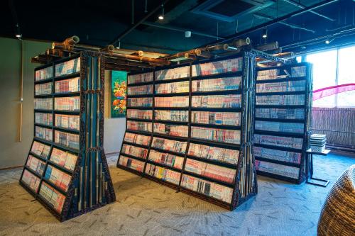 ホテルにある図書室