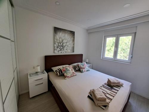 "Modern apartment Matutu" - parking is in the garage photo 2