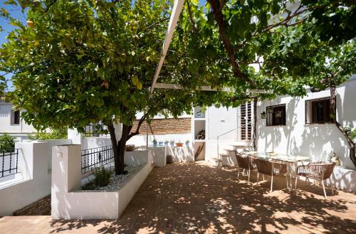 Carmen del Azahar by Florentia Homes
