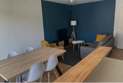 Appartement 2 chambres - 50m de la mer - parking