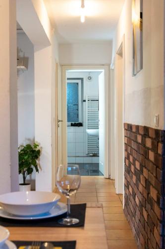Kuchyň nebo kuchyňský kout v ubytování Spacious Apartment in urban location