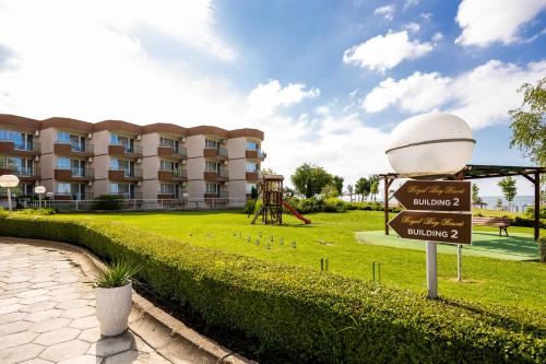 Zahrada ubytování Royal Bay Resort & Aqua Park - All Inclusive and Free beach accsess