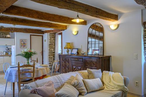 Ty Chaumière - Charmante Petite Chaumière en pierre avec jardin