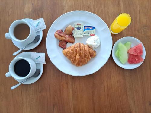 Jídlo v hotelu nebo okolí