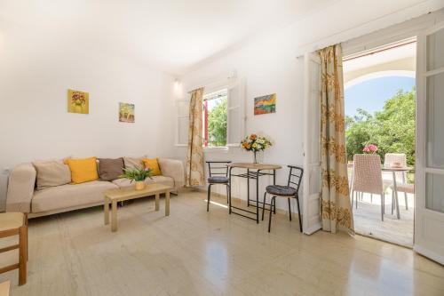 Χώρος καθιστικού στο Lenna's Villas Zante