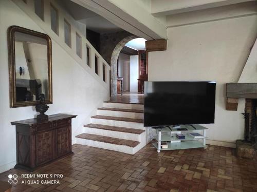 Photo de la galerie de l'établissement Mas Provençal de caractère avec vue mer, à Antibes