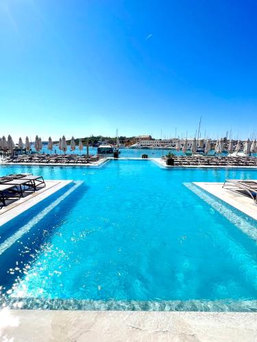 Πισίνα στο ή κοντά στο Sliema 2beds Backyard Flat by ArcoBnb