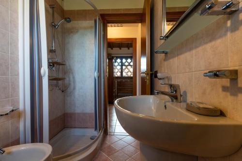 Koupelna v ubytování Agriturismo Corte Salandini