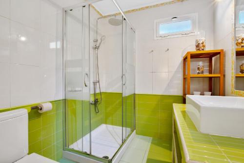 Koupelna v ubytování Rocio Anexo by IVI Real Estate