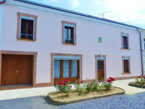 Gite de vieille maison rouge