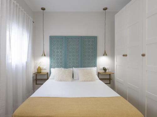 Beautiful Blue Triana Apartment