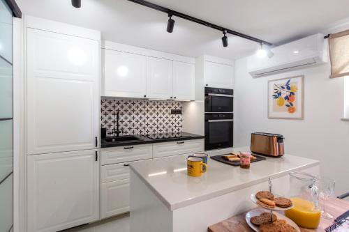 Dapur atau dapur kecil di Villa Vala