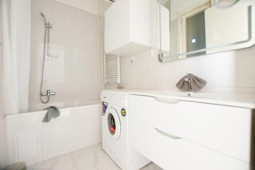 Standard Apartment by Hi5- Bajcsy Apartment 1054 Budapest, 40 Bajcsy-Zsilinszky út kép - 3